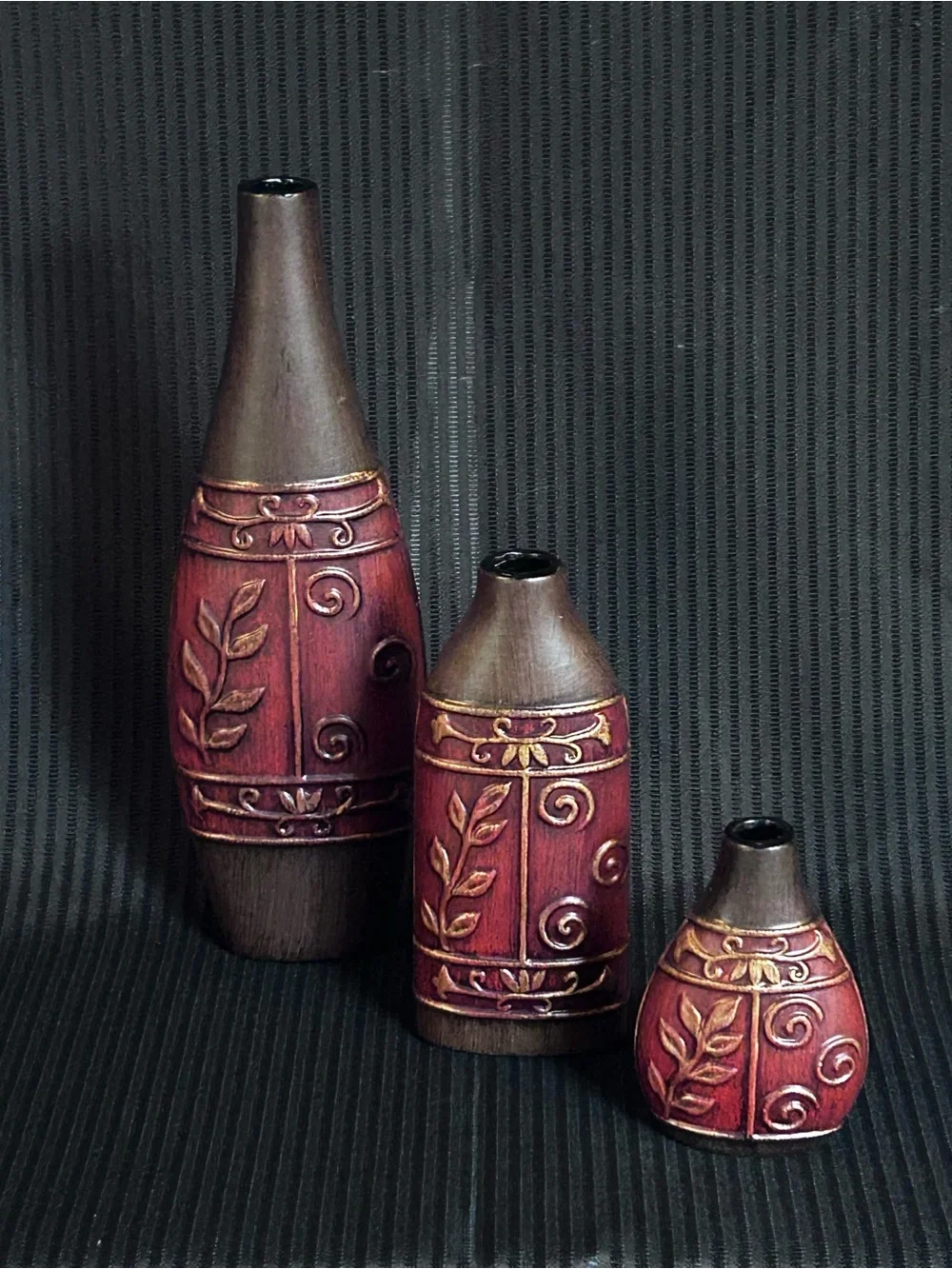 Decorative Red and Brown Carved Accent Vases - Set of 3